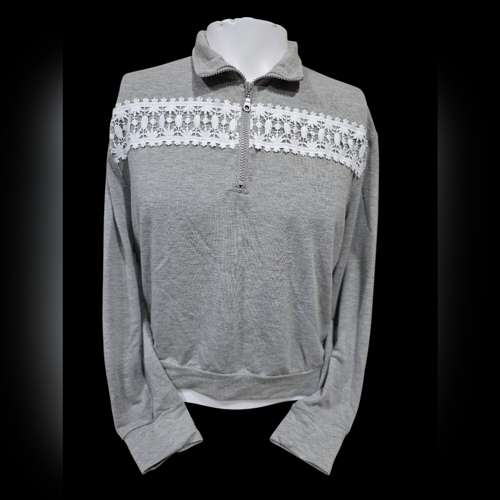 Gray Quarter-Zip Sweater‎ with White Lace Detail Size Large